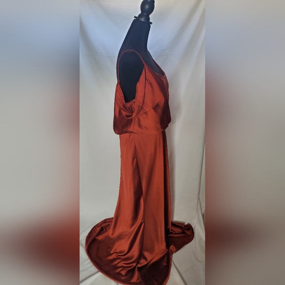 Bridesmaid Dress - Picture 3 of 7